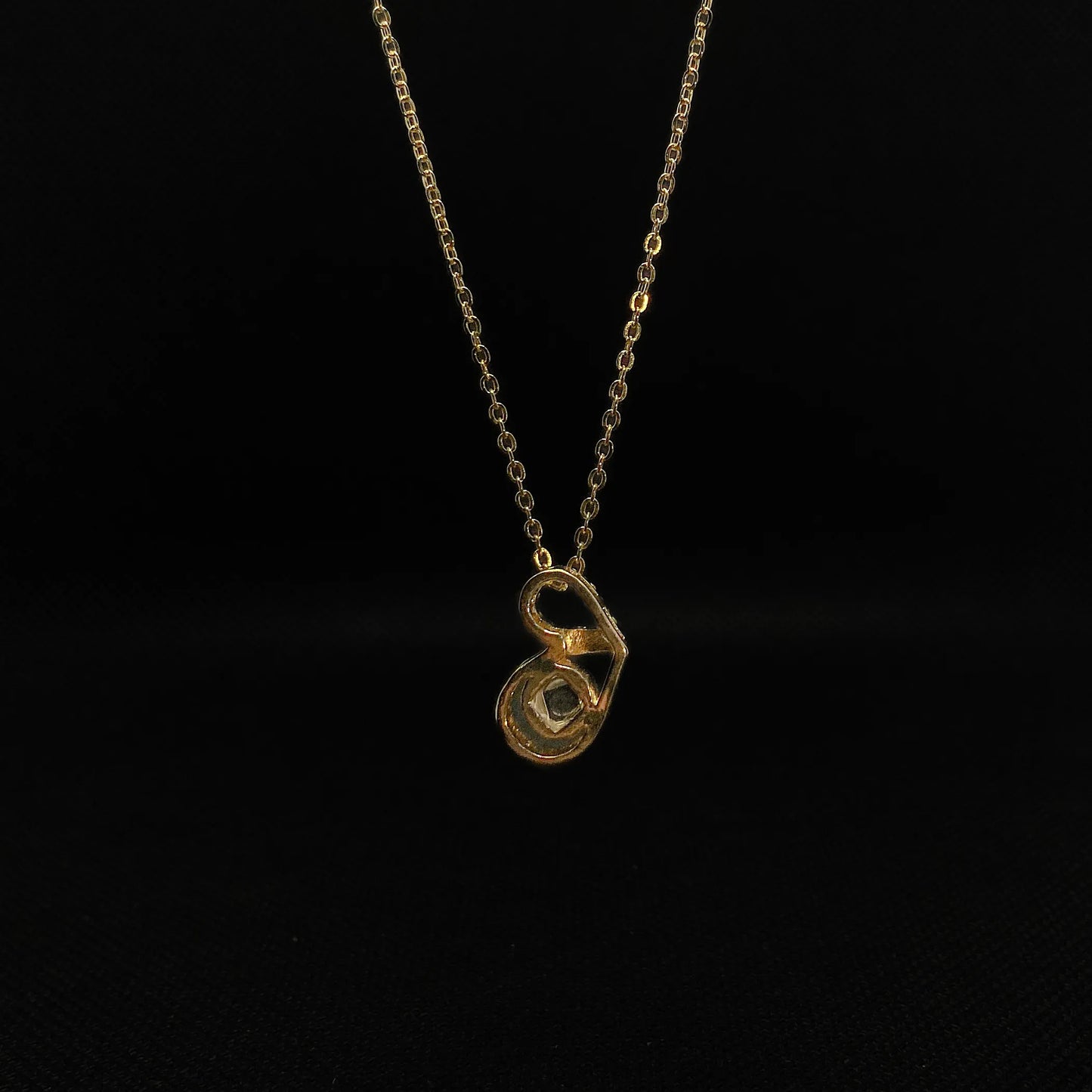 I Love You in 100 Languages – Gold Projection Pendant Necklace