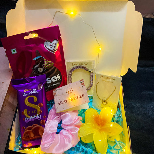 Rakhi Hamper for Sister