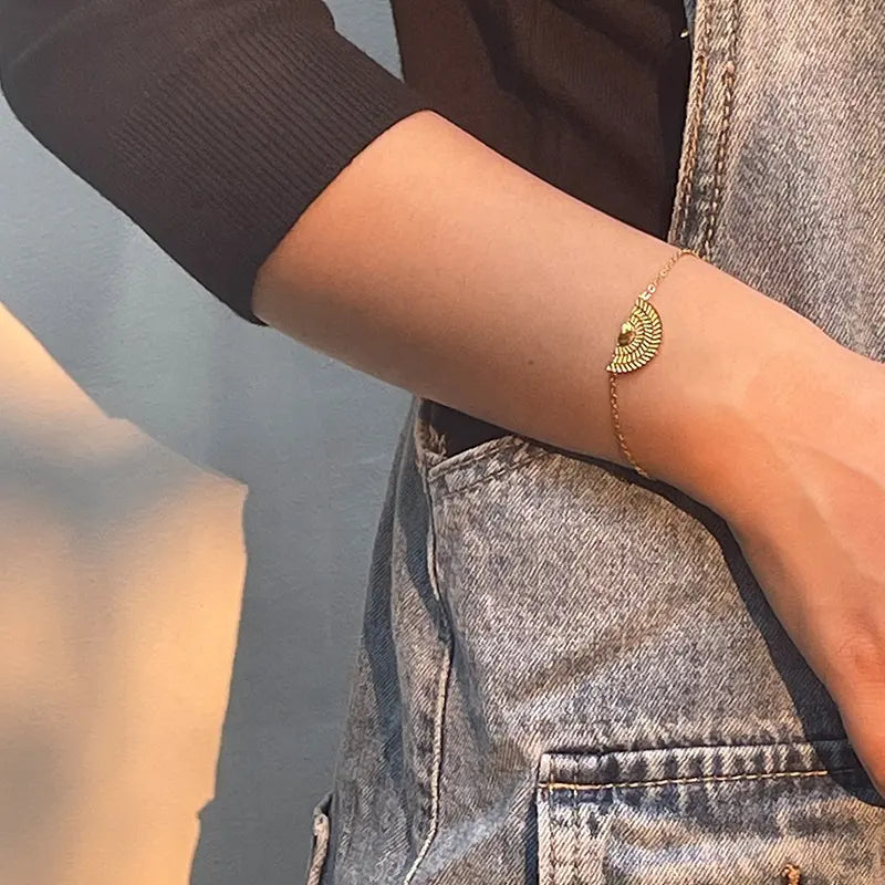 “Aranya” Minimalist Gold Sun Bracelet