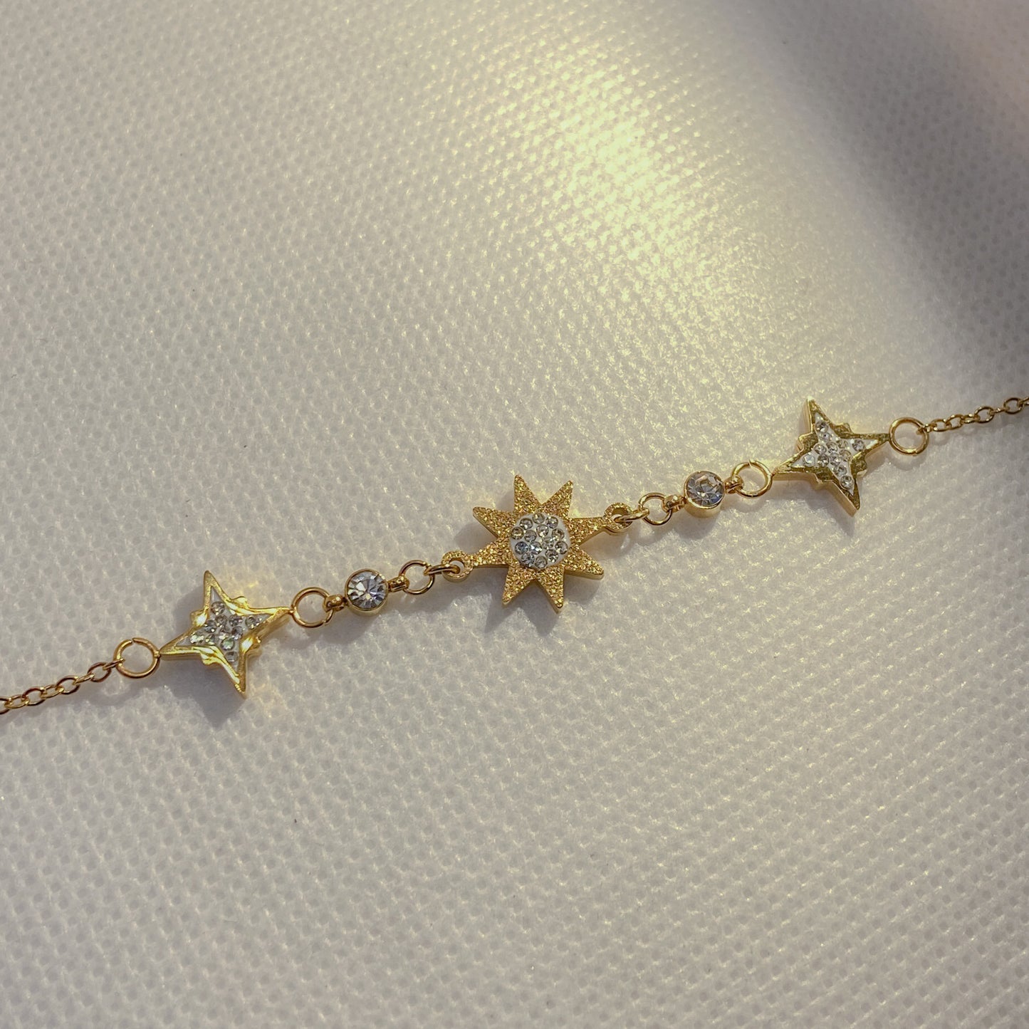 Celestial Gold-Plated Star Bracelet – Hypoallergenic, Crystal Charm
