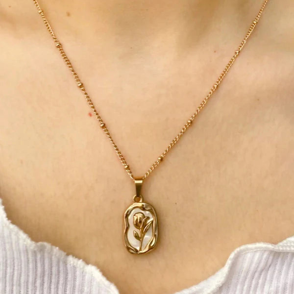 White Rose Necklace
