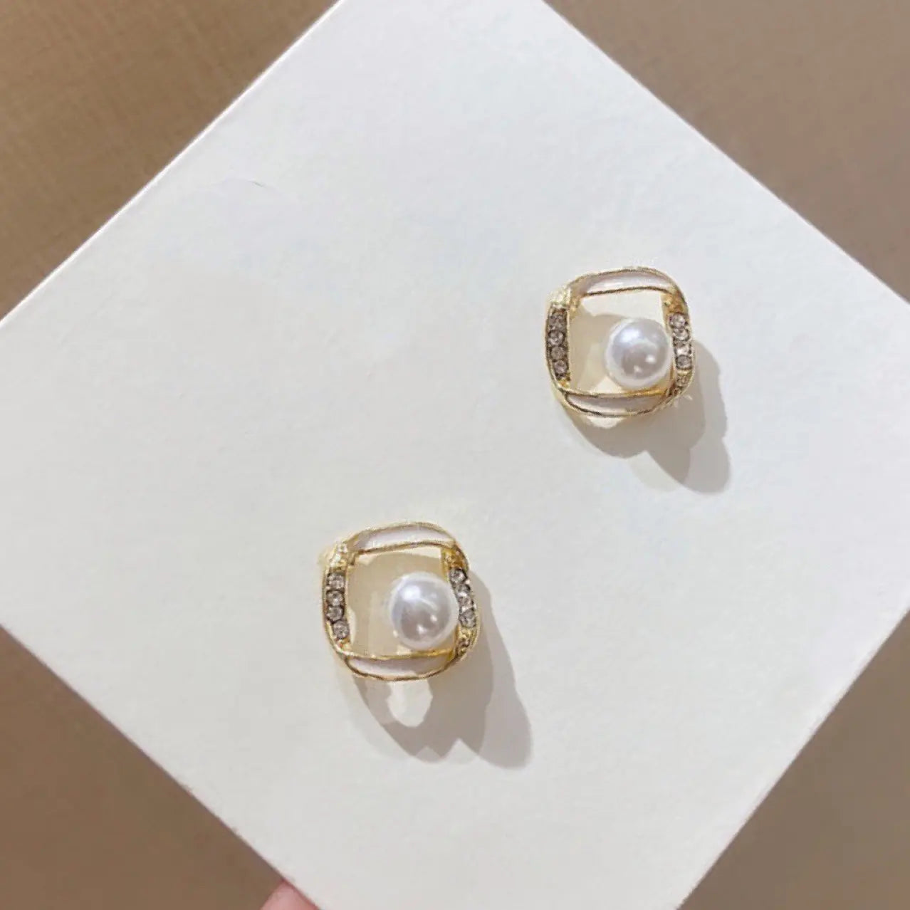 Elegant Pearl Stud Earrings – Gold-Plated, Hypoallergenic