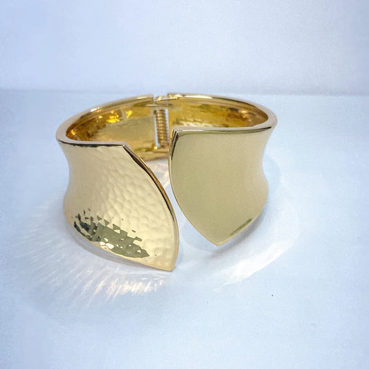 Wavy Texture Bracelet by Everray on a light gray background