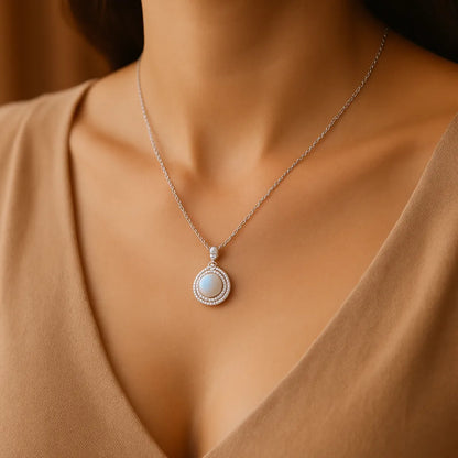 Chandrika- Pendant  Necklace - Everray.in