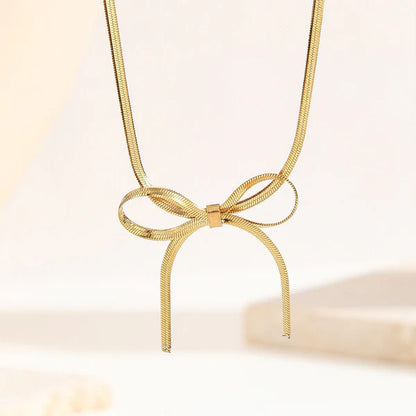 Thick bow Choker necklace