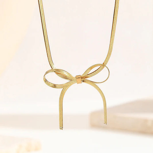 Thick bow Choker necklace