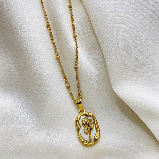 White Rose Necklace