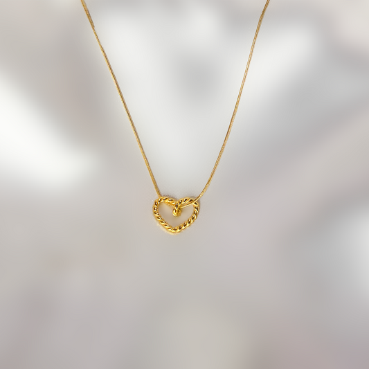 Twisted Gold Heart Pendant Necklace – Minimal Romantic Jewelry