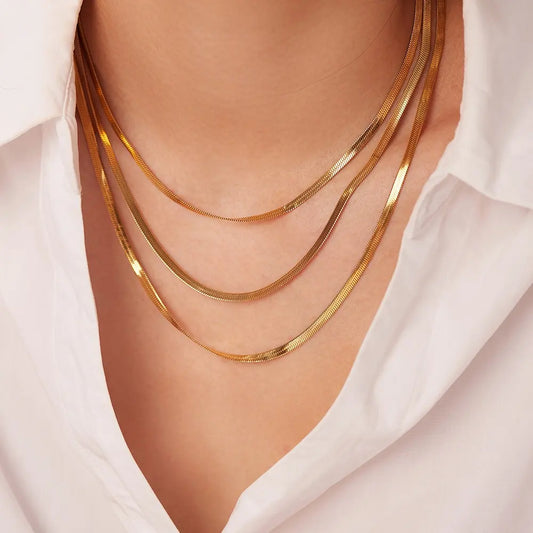 Sunehri Silhouettes- Layered Necklace Lifestyle Shot by everray.in 